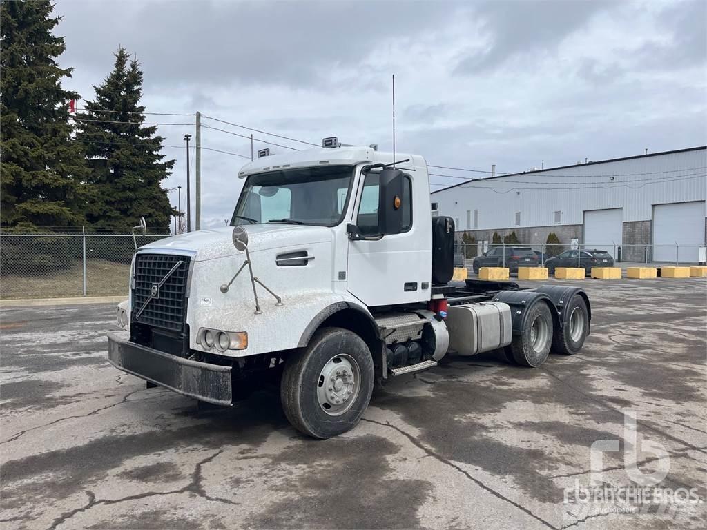 Volvo VHD Autotractoare