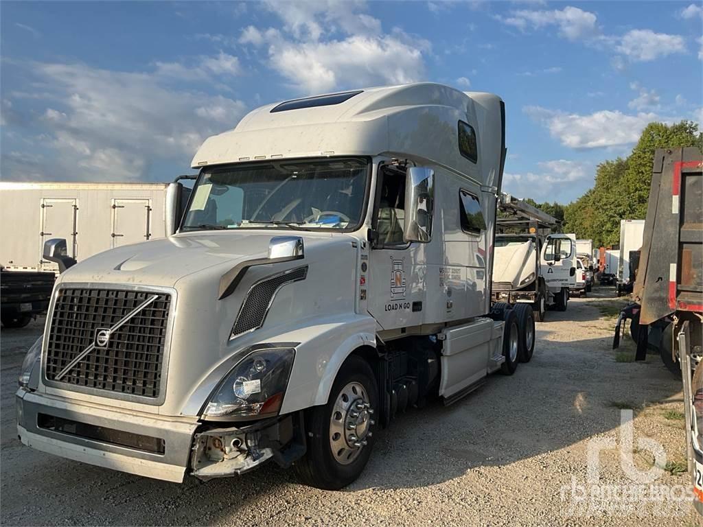 Volvo VNL Autotractoare