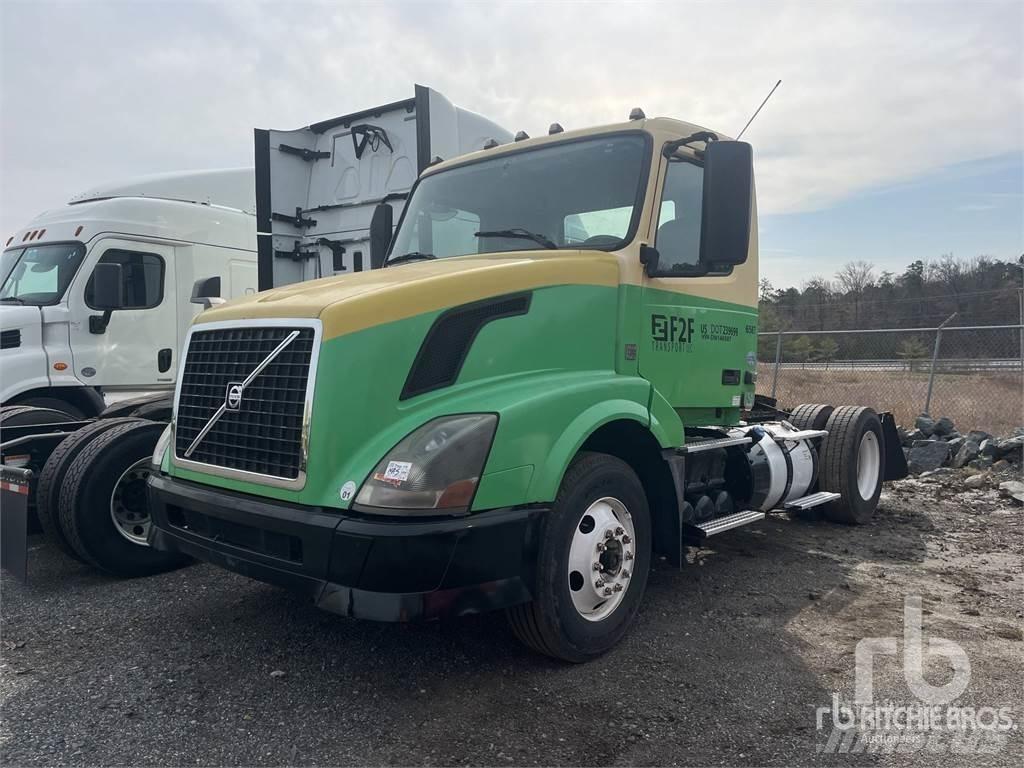Volvo VNL Autotractoare