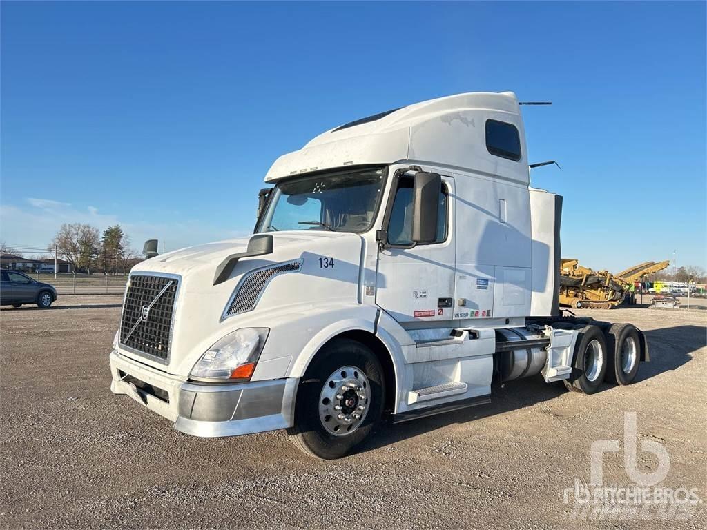 Volvo VNL Autotractoare