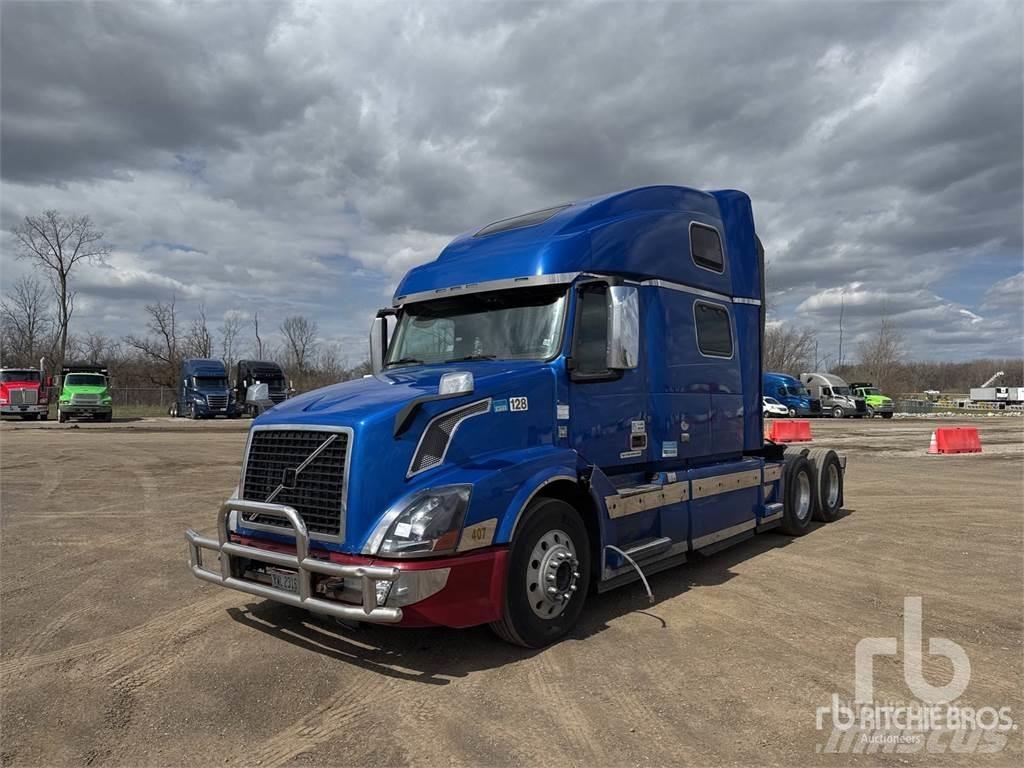 Volvo VNL Autotractoare