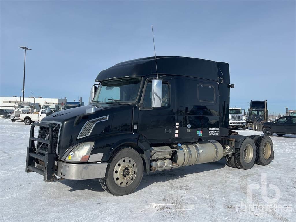 Volvo VNL Autotractoare