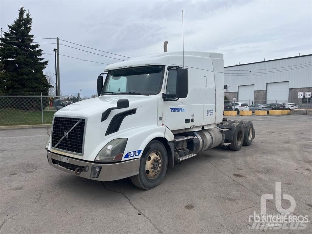 Volvo VNL Autotractoare