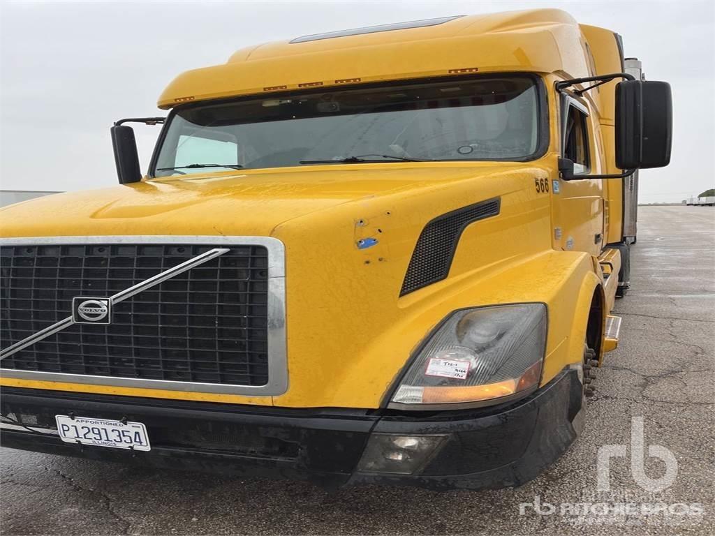 Volvo VNL Autotractoare
