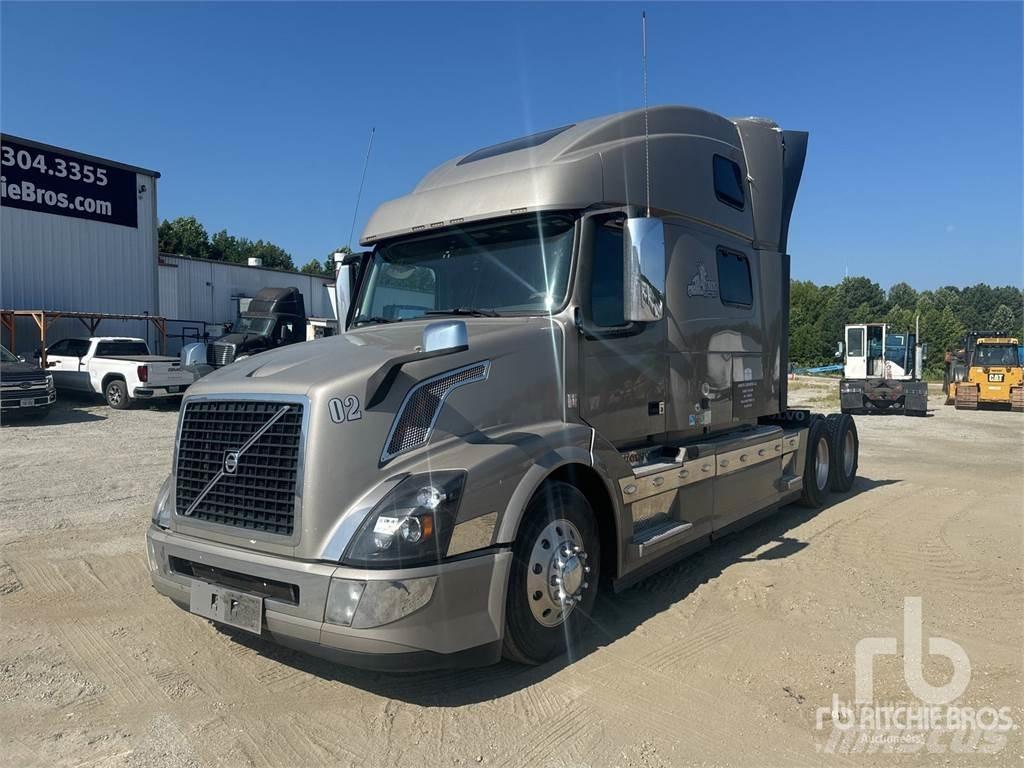 Volvo VNL Autotractoare