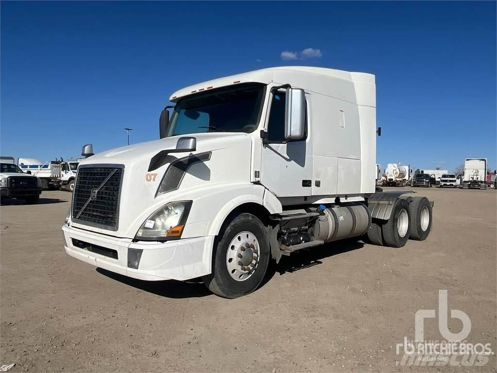 Volvo VNL Autotractoare