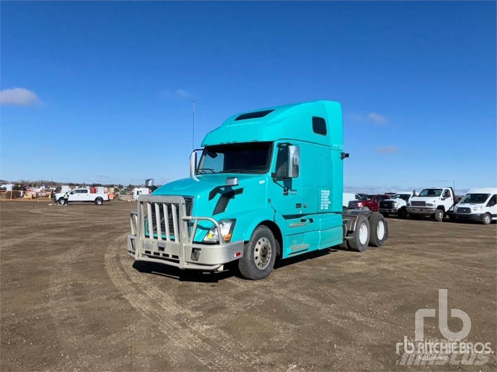 Volvo VNL Autotractoare
