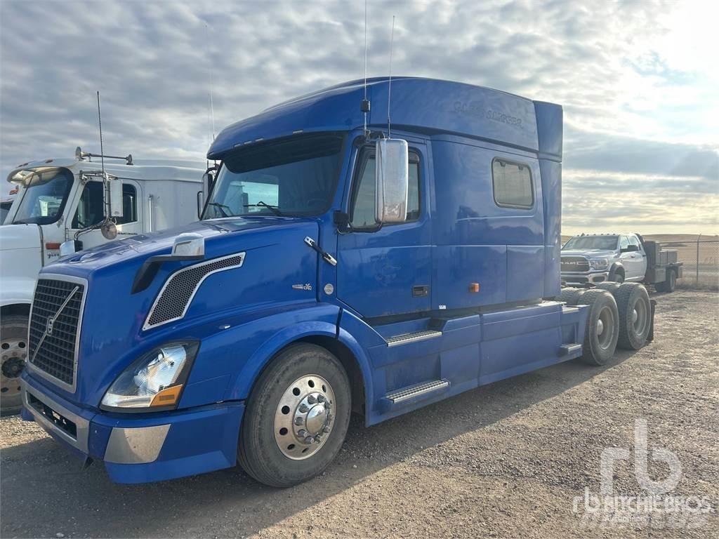 Volvo VNL Autotractoare