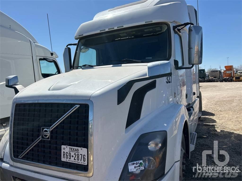 Volvo VNL Autotractoare