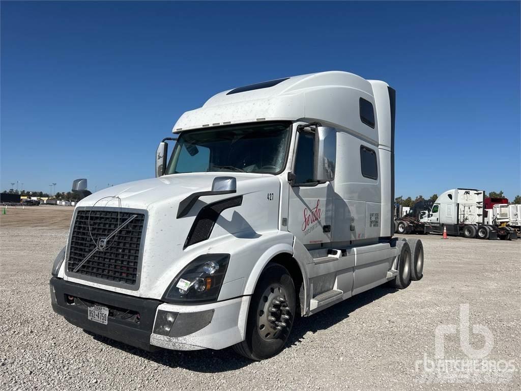 Volvo VNL Autotractoare
