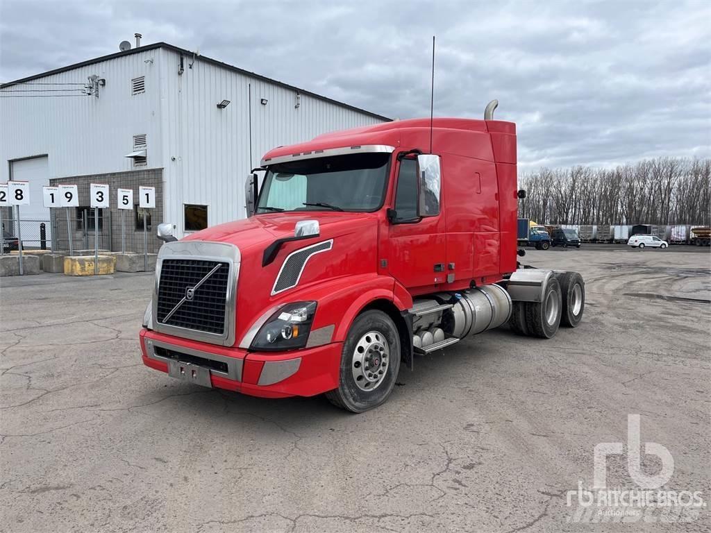 Volvo VNL Autotractoare