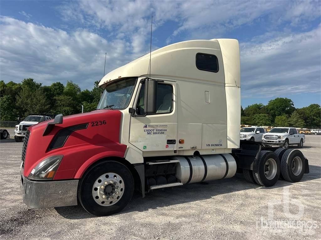 Volvo VNL Autotractoare