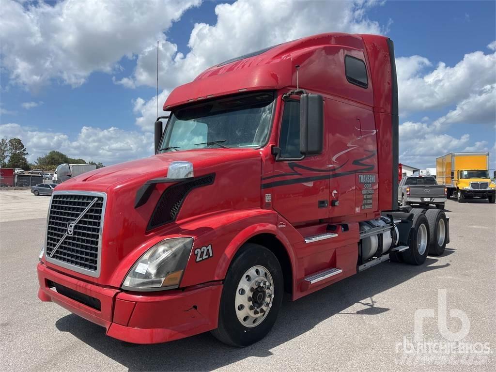 Volvo VNL Autotractoare