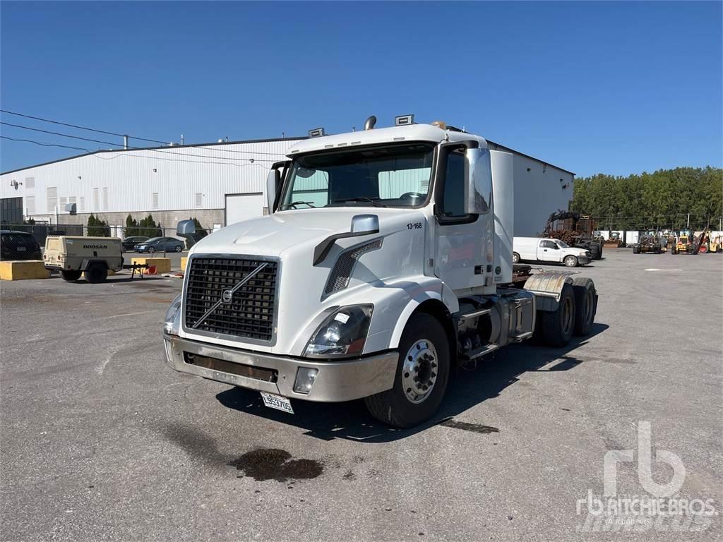 Volvo VNL Autotractoare