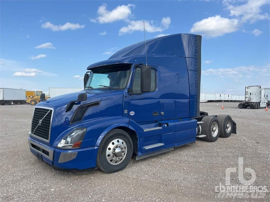Volvo VNL Autotractoare