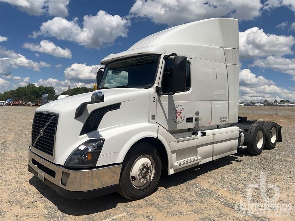 Volvo VNL Autotractoare