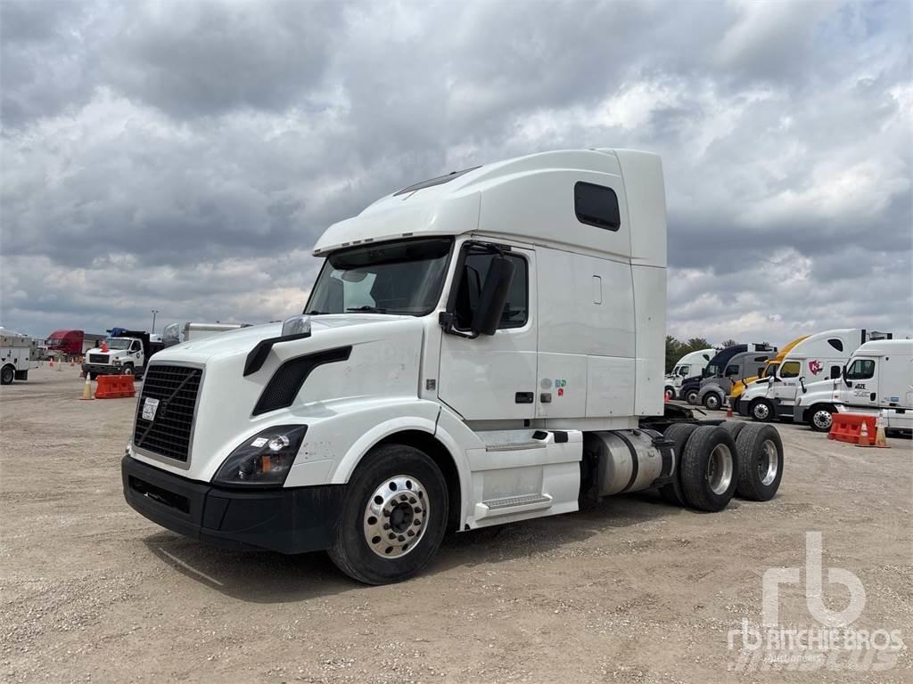 Volvo VNL Autotractoare