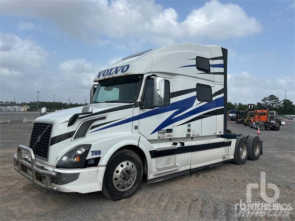 Volvo VNL Autotractoare