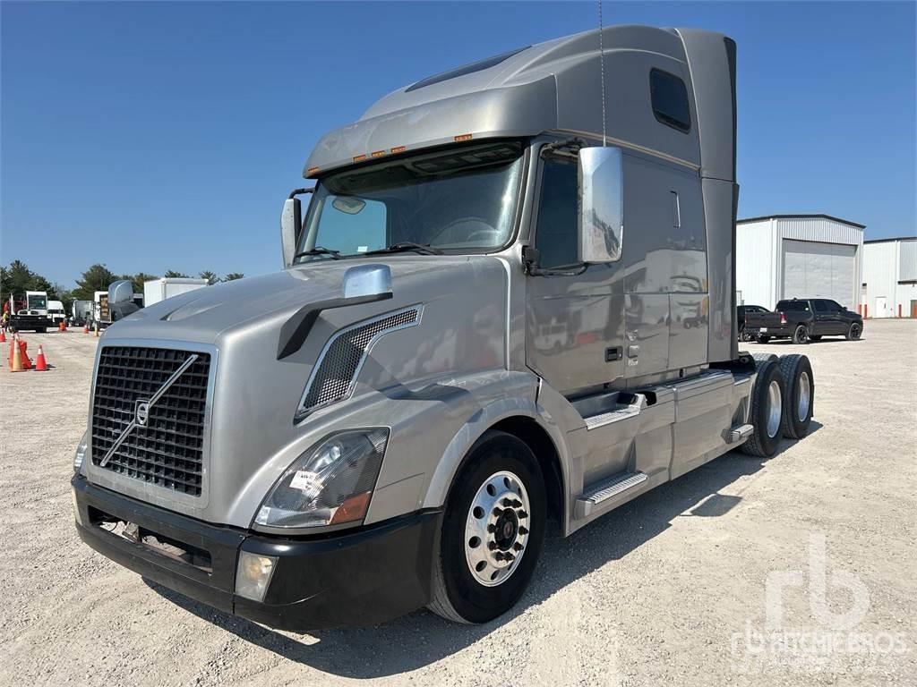 Volvo VNL Autotractoare