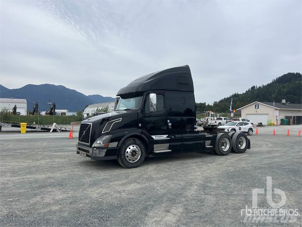 Volvo VNL Autotractoare