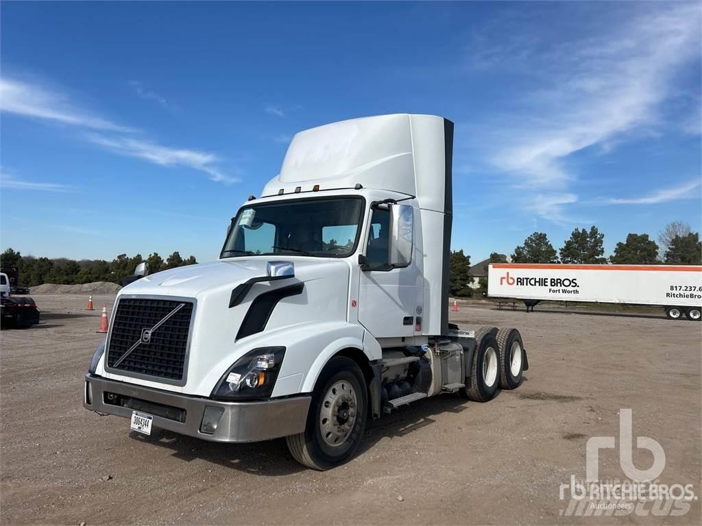 Volvo VNL300 Autotractoare