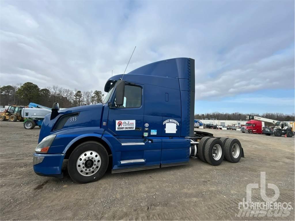 Volvo VNL630 Autotractoare