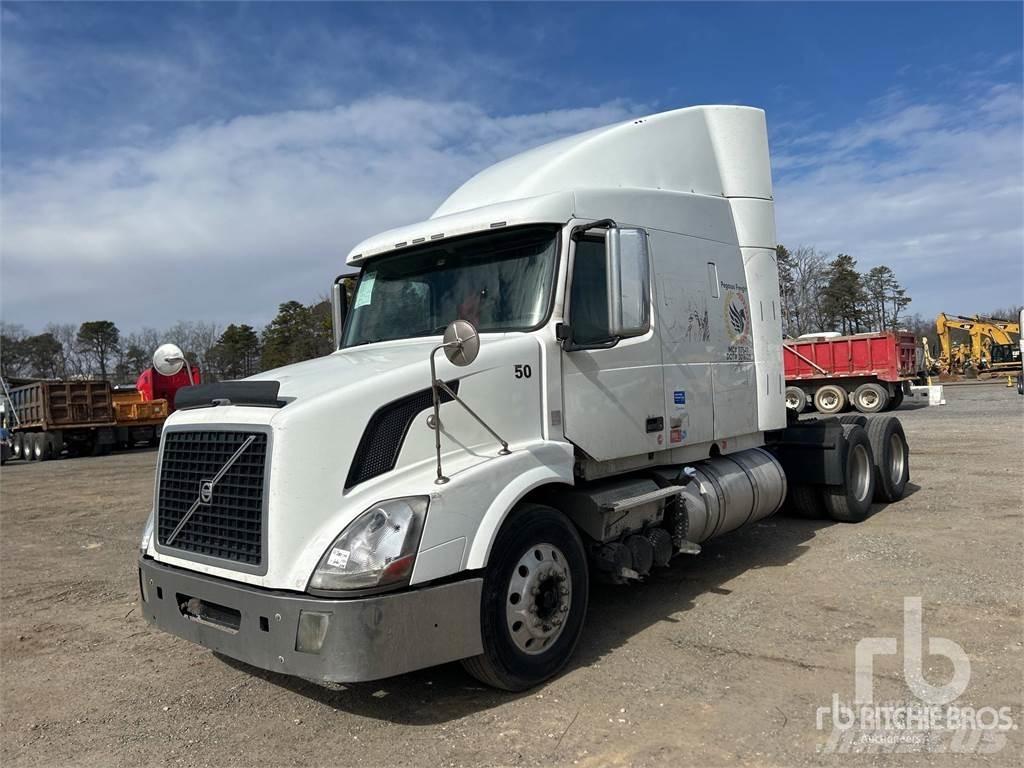 Volvo VNL630 Autotractoare