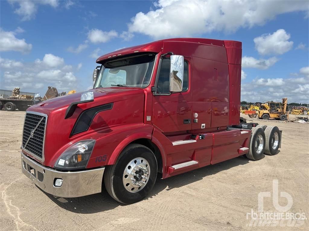 Volvo VNL630 Autotractoare