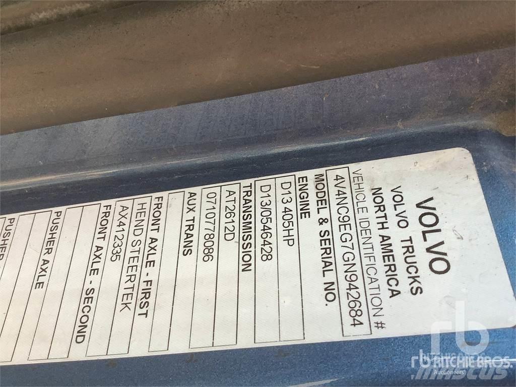 Volvo VNL630 Autotractoare