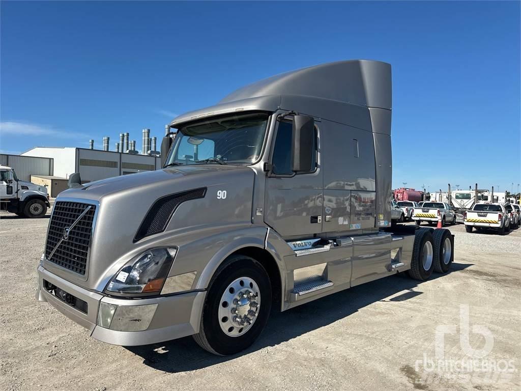 Volvo VNL630 Autotractoare