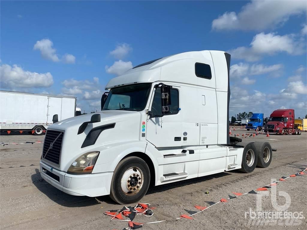 Volvo VNL670 Autotractoare