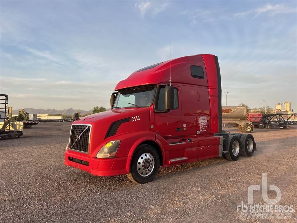 Volvo VNL670 Autotractoare
