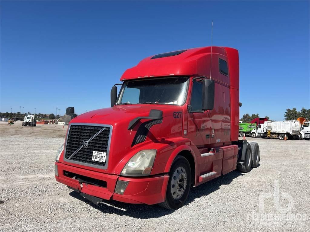 Volvo VNL670 Autotractoare