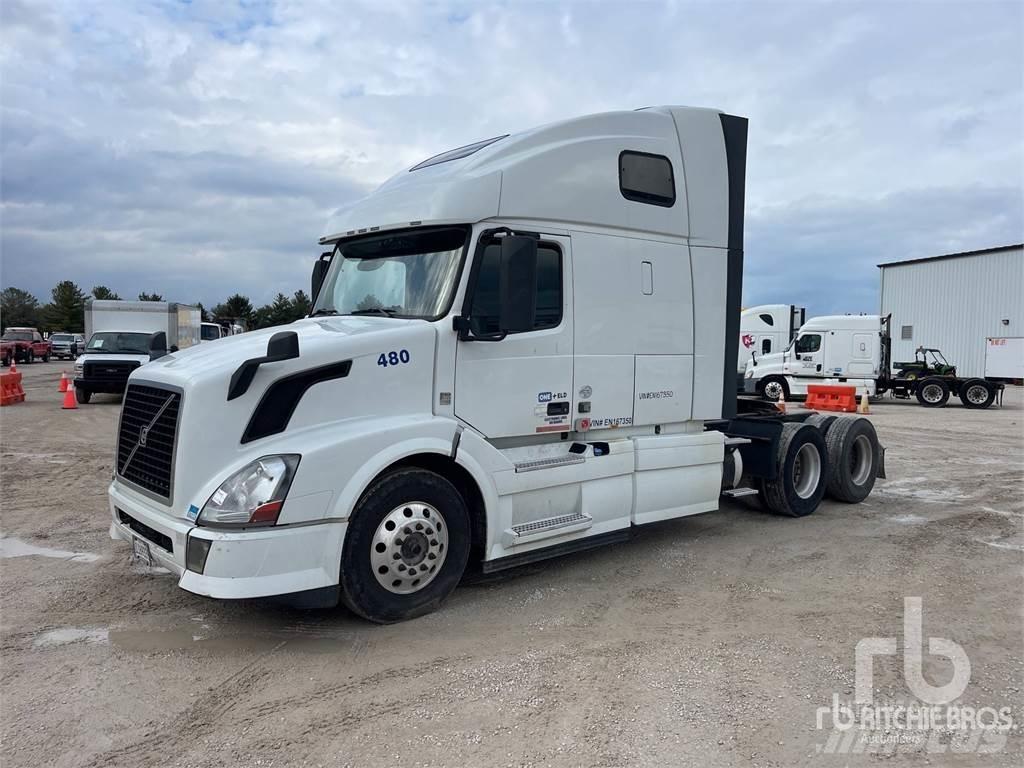 Volvo VNL670 Autotractoare