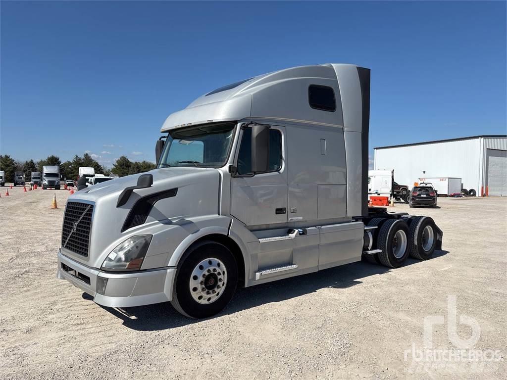 Volvo VNL670 Autotractoare