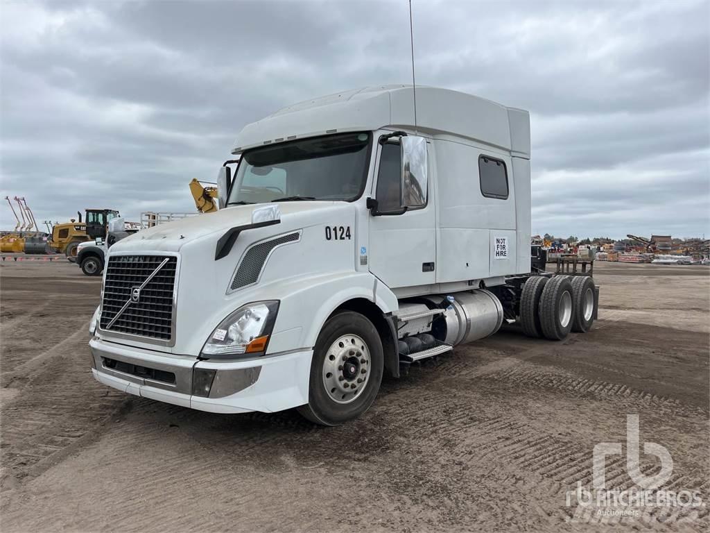 Volvo VNL730 Autotractoare