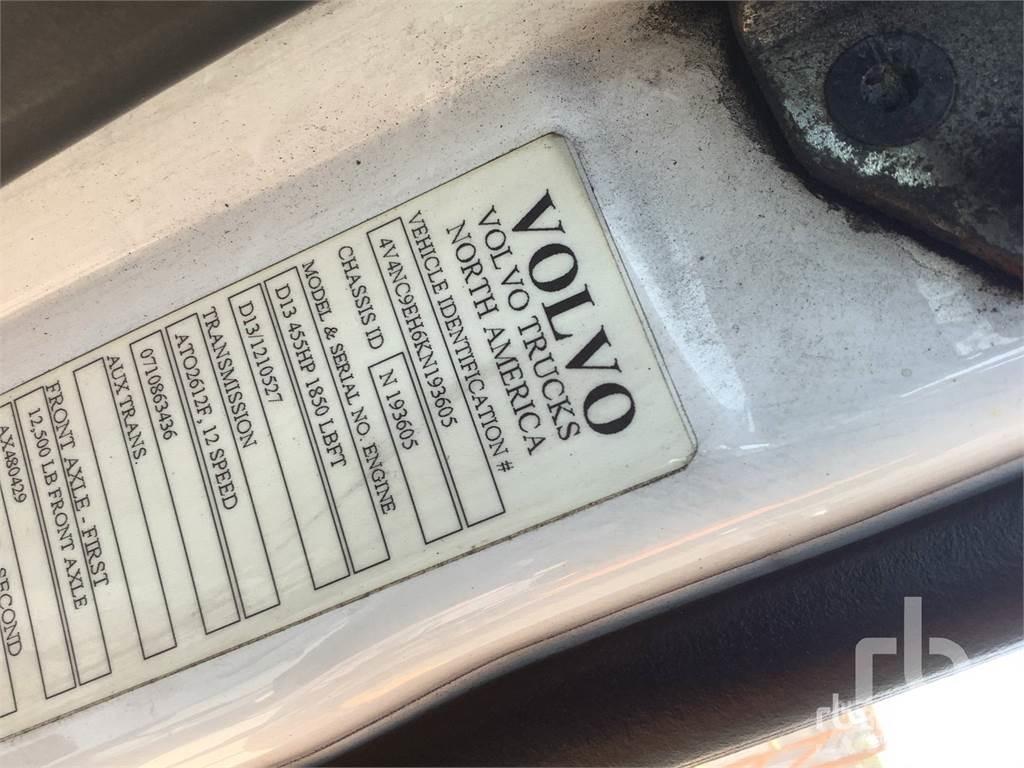 Volvo VNL760 Autotractoare