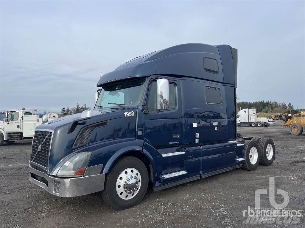 Volvo VNL780 Autotractoare