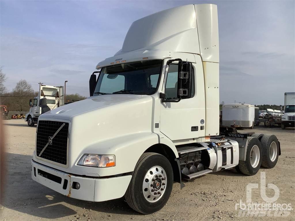 Volvo VNM200 Autotractoare