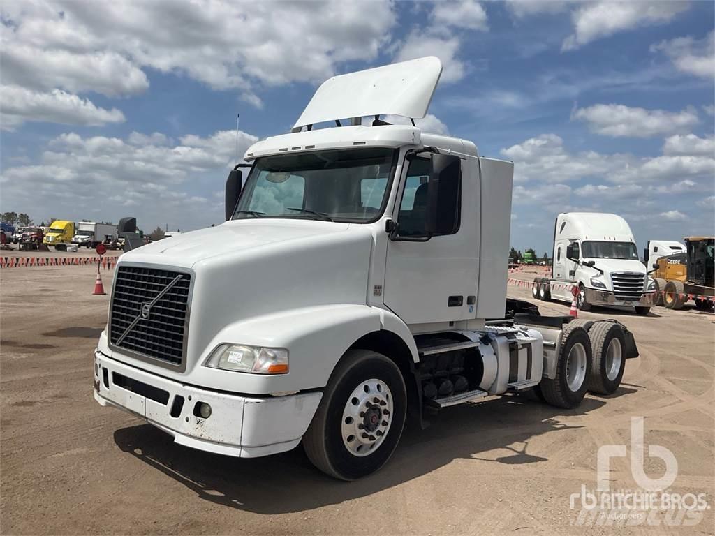 Volvo VNM200 Autotractoare