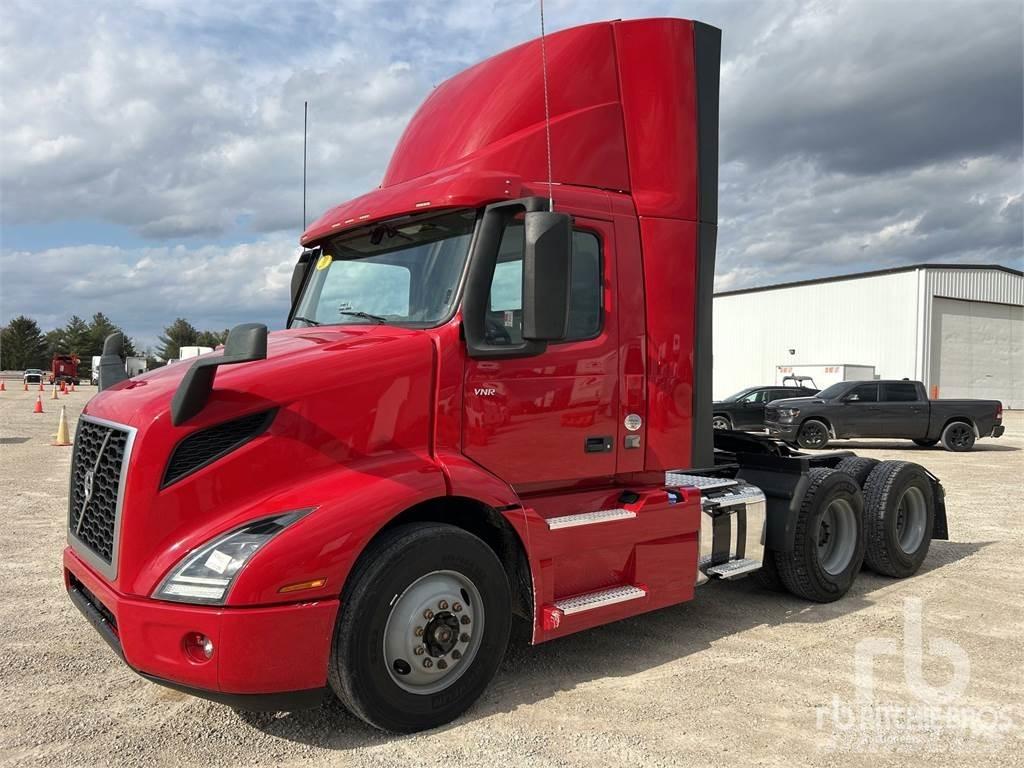 Volvo VNR Autotractoare