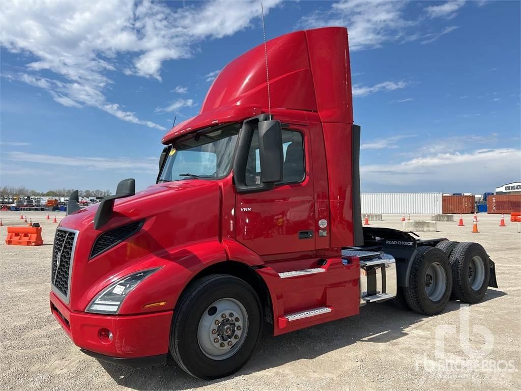 Volvo VNR Autotractoare