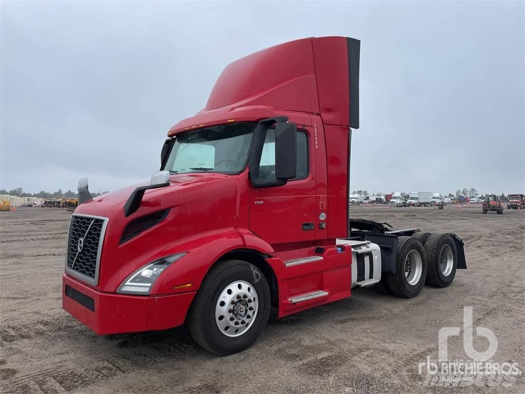 Volvo VNR300 Autotractoare
