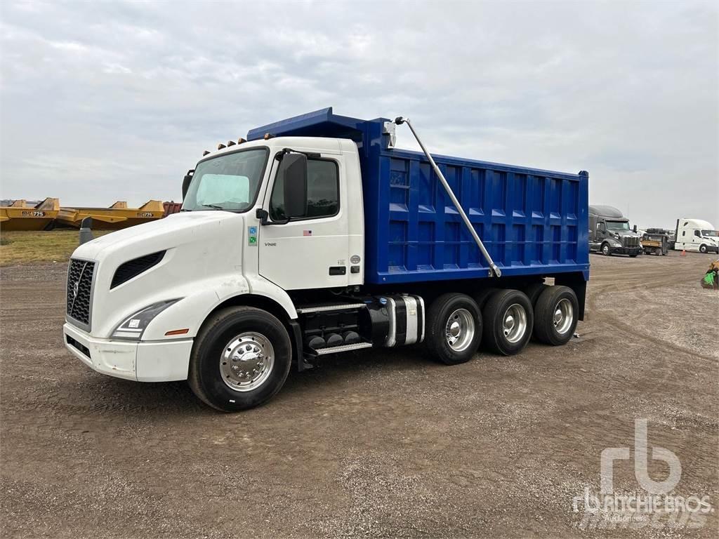 Volvo VNR300 Autobasculanta