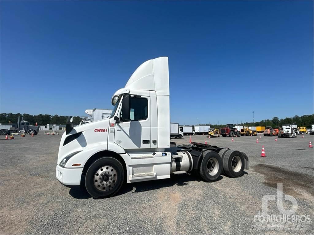 Volvo VNR300 Autotractoare