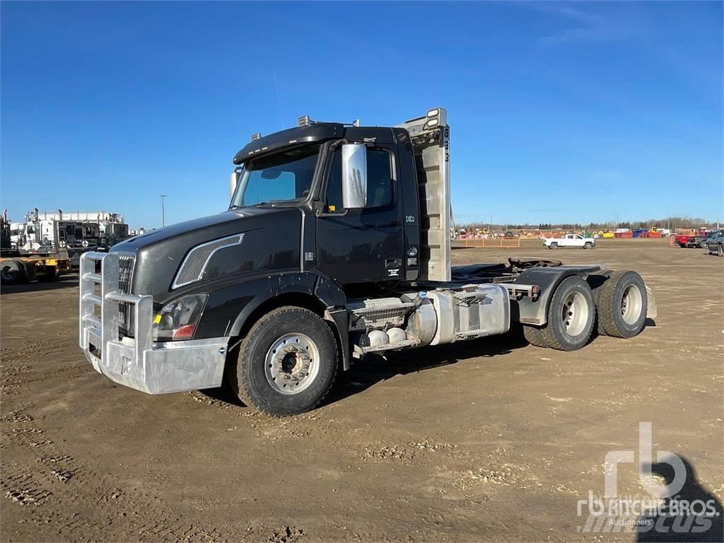 Volvo VNX Autotractoare