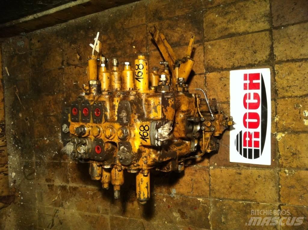 Komatsu 88A049 - 9 SEKCYJNY Hidraulice