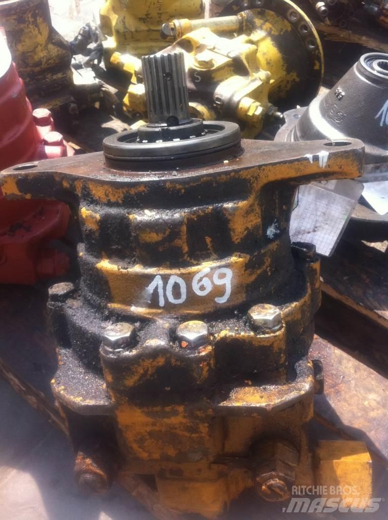 Komatsu MB90 Motoare