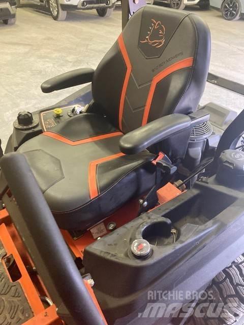 Bad Boy Maverick Utilaje întreţinere terenuri - Altele