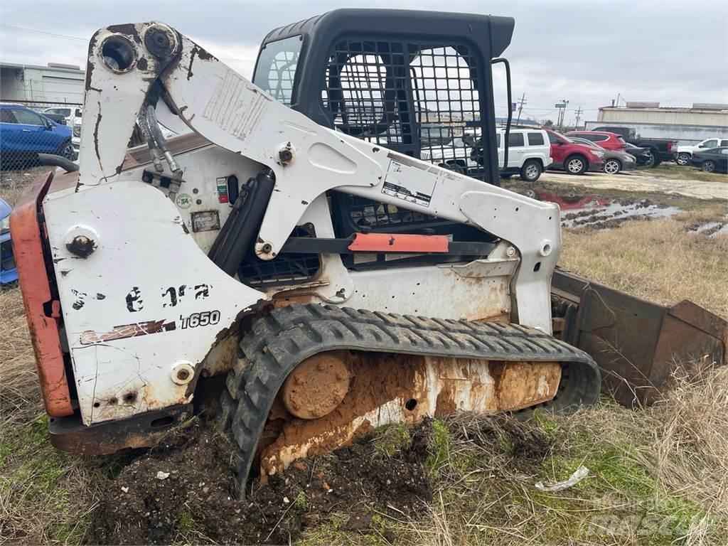 Bobcat T650 Încarcatoare cu excavator